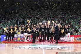 巅峰安东尼有多强？跟詹韦赌气全场不进三秒区仍砍50分！