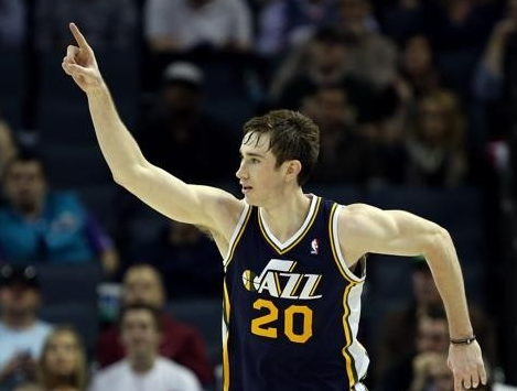 投入到游泳 投入到游泳