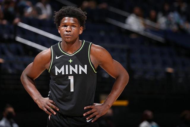 绩令国人倍 绩令国人倍